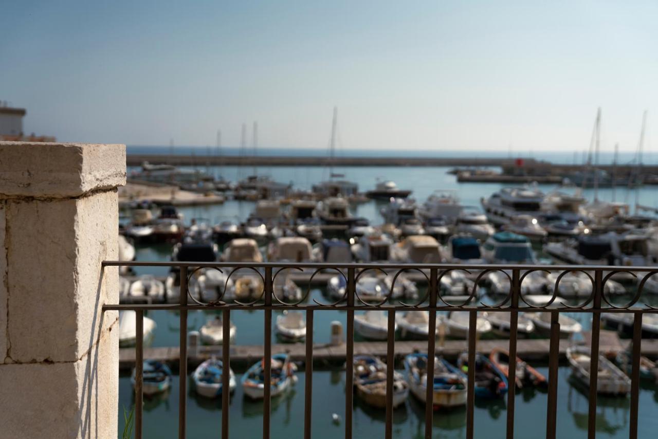B&B Palazzo Vittoria Bisceglie Exterior foto